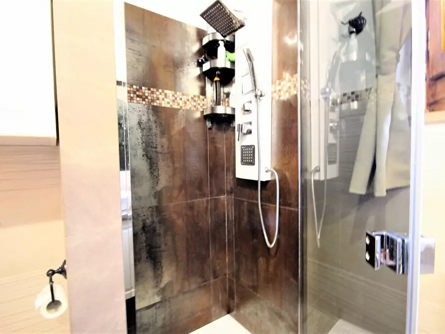 Immagine 20 di Appartamento in vendita  a Capannori