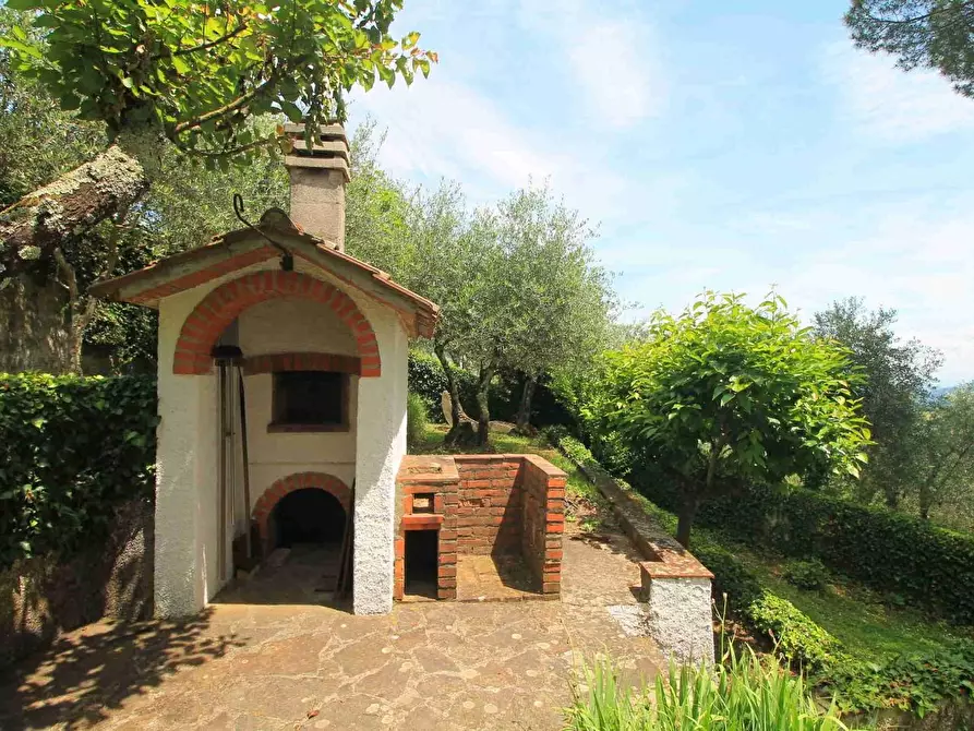 Immagine 28 di Villa in vendita  a Montecatini Terme