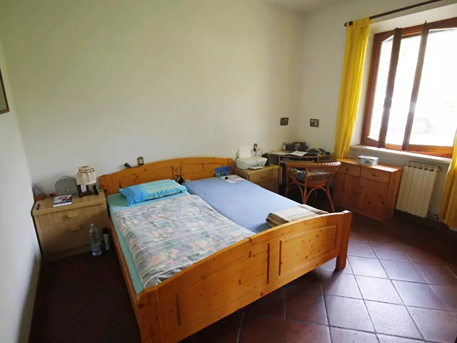 Immagine 11 di Villa in vendita  a Montecatini Terme