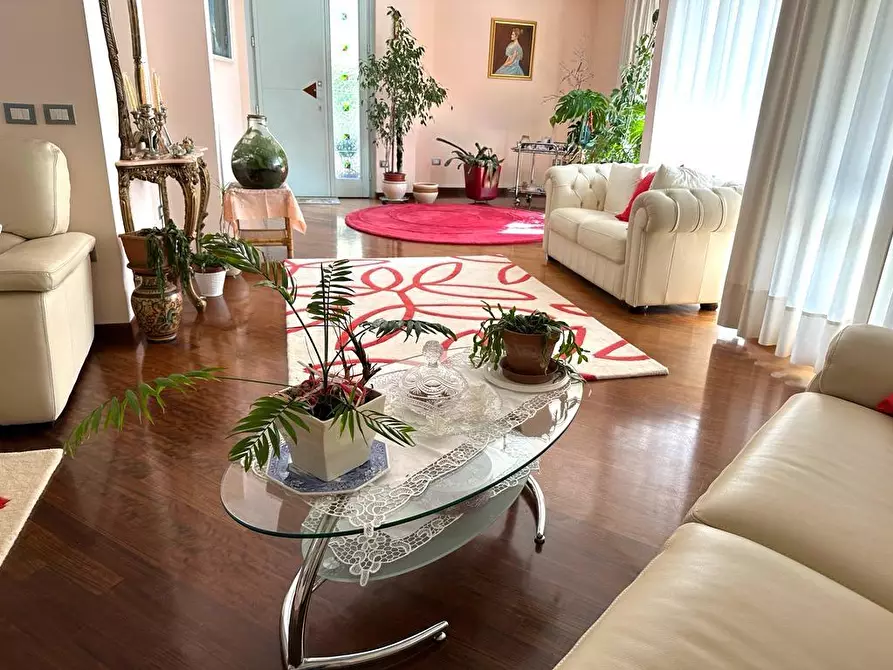 Immagine 3 di Casa bifamiliare in vendita  a Cerreto Guidi