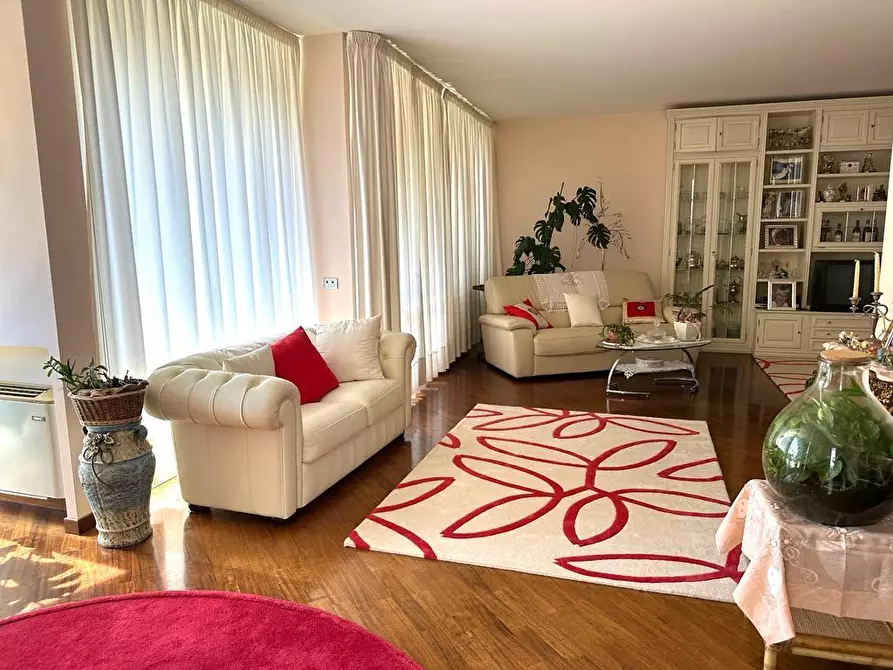 Immagine 12 di Casa bifamiliare in vendita  a Cerreto Guidi