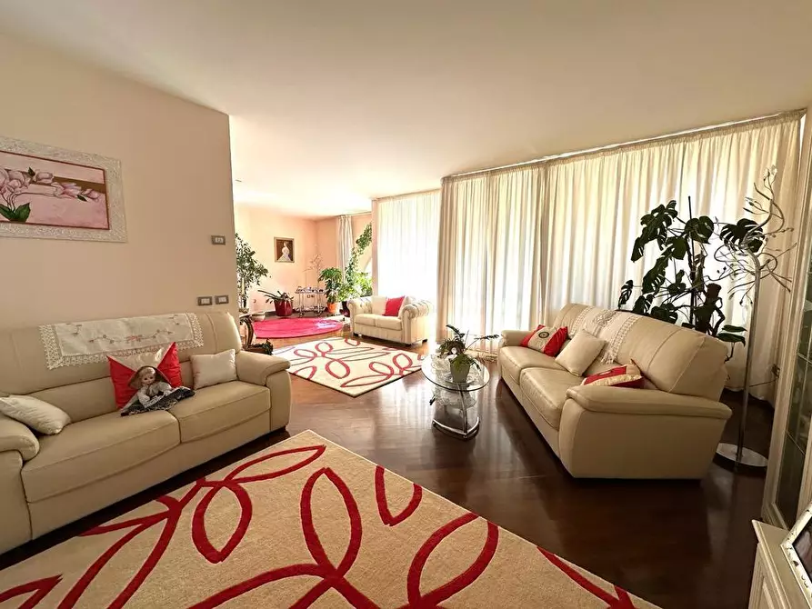 Immagine 2 di Casa bifamiliare in vendita  a Cerreto Guidi