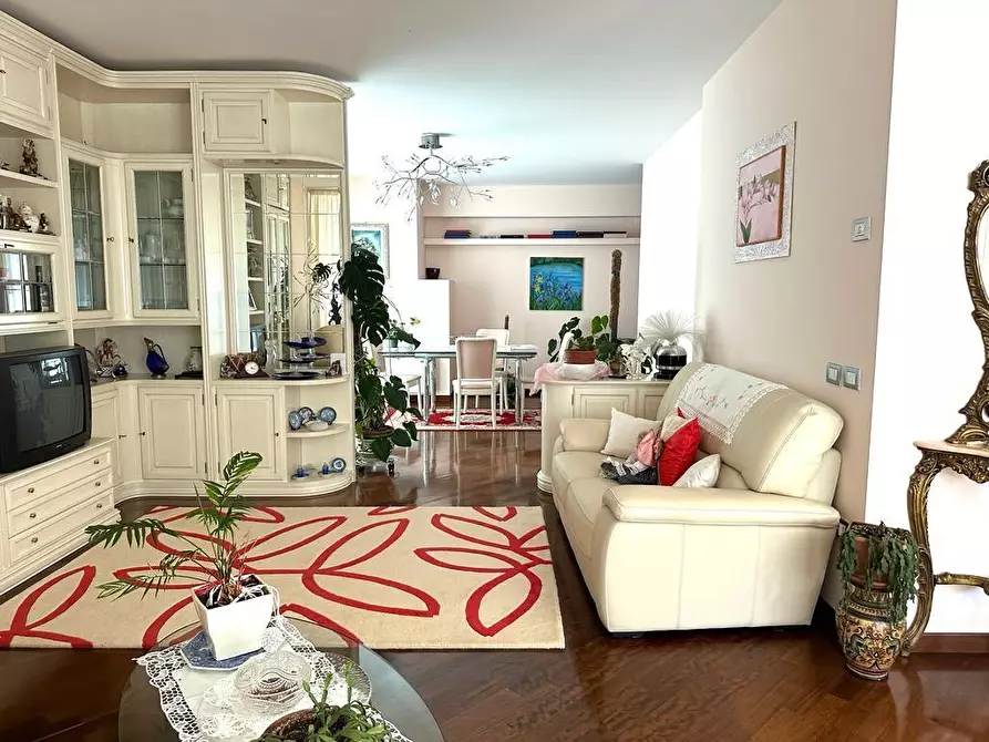 Immagine 11 di Villa in vendita  a Cerreto Guidi