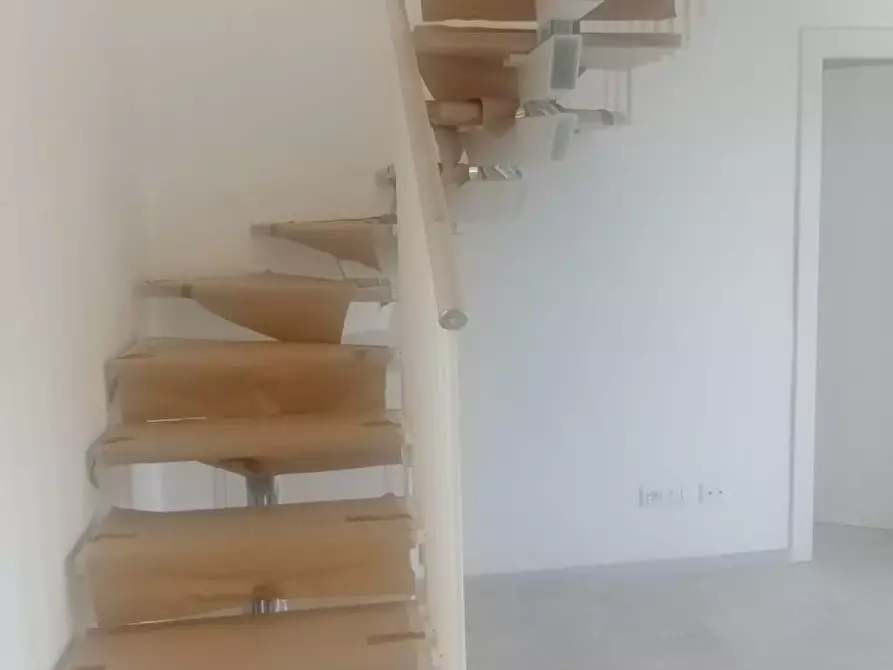 Immagine 22 di Porzione di casa in vendita  a Massa