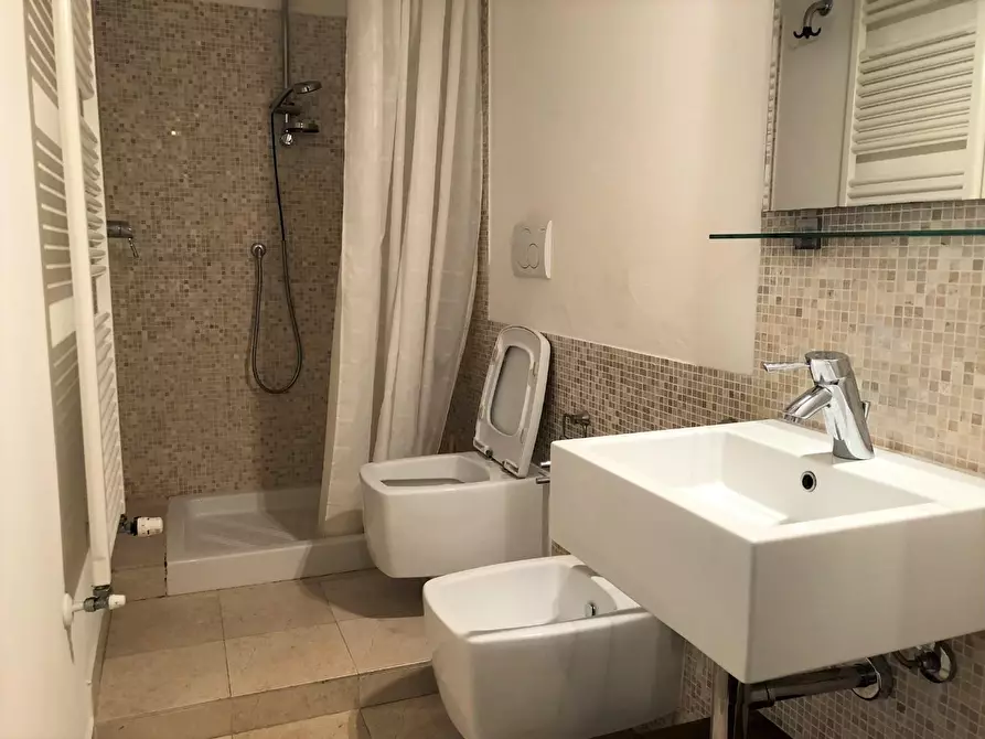 Immagine 8 di Appartamento in vendita  a Pisa