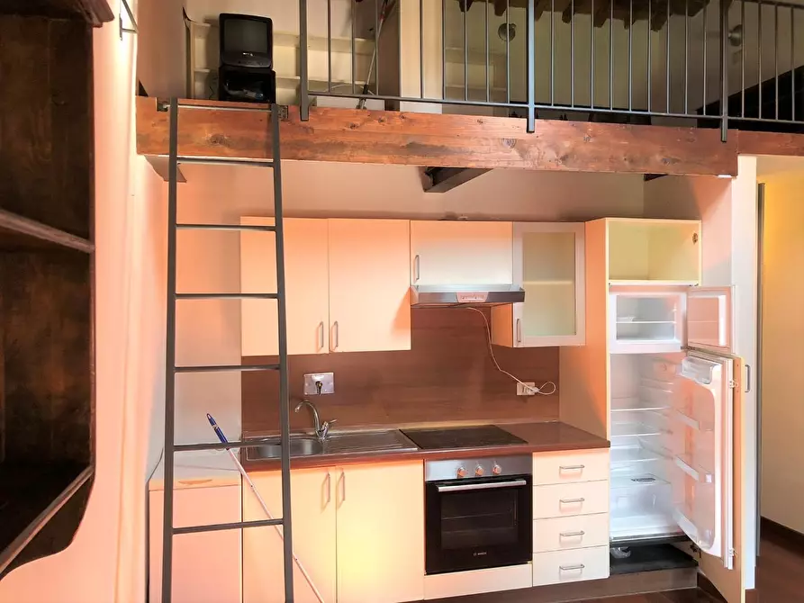 Immagine 15 di Appartamento in vendita  a Pisa