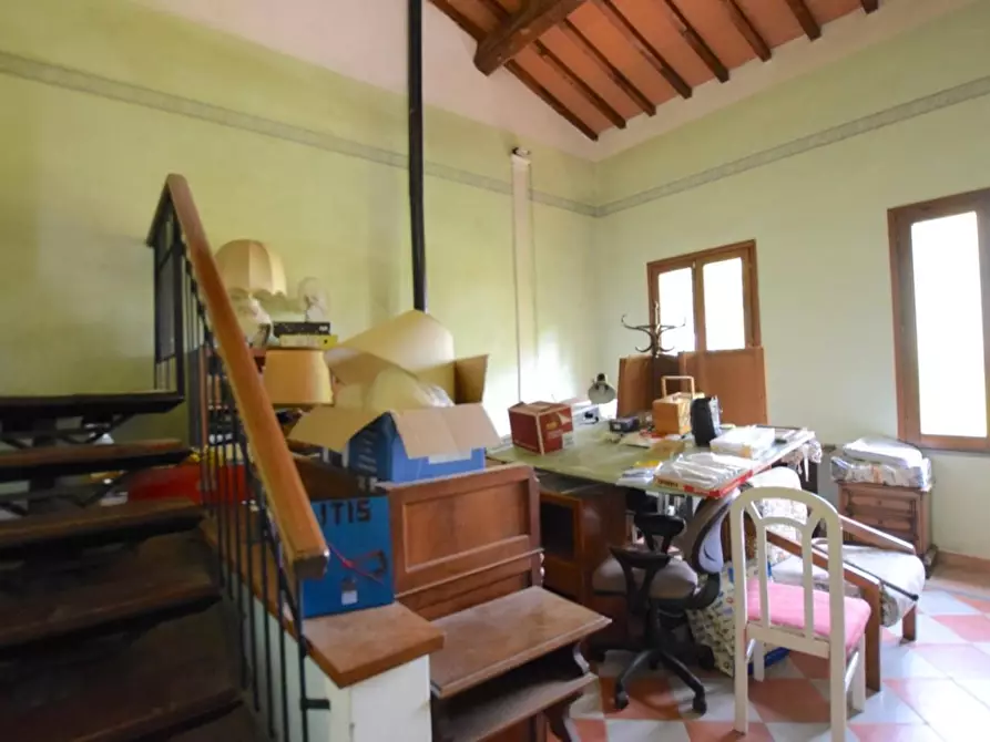 Immagine 45 di Villa in vendita  a Pontedera