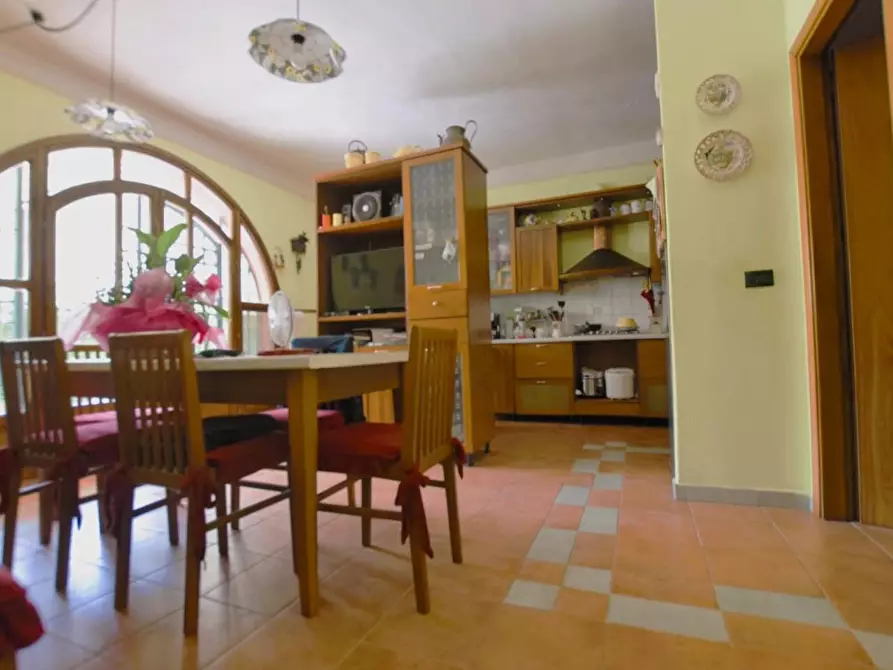 Immagine 14 di Villa in vendita  a Pontedera