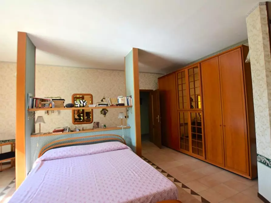 Immagine 38 di Villa in vendita  a Pontedera