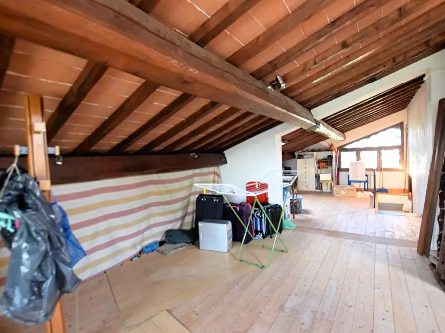 Immagine 51 di Villa in vendita  a Pontedera