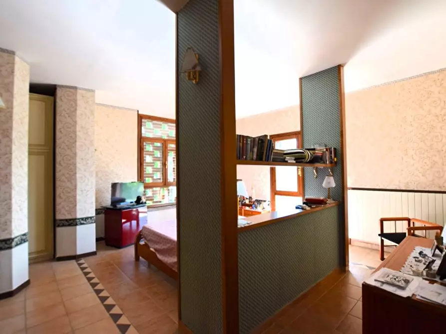 Immagine 36 di Villa in vendita  a Pontedera