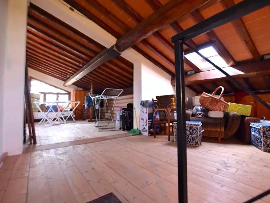 Immagine 48 di Villa in vendita  a Pontedera