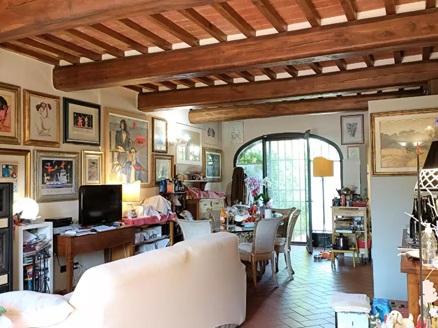 Immagine 14 di Casa colonica in vendita  a Montespertoli