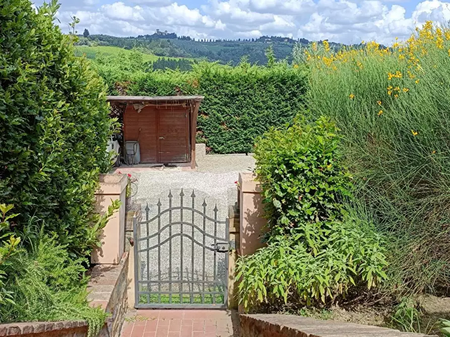 Immagine 8 di Casa colonica in vendita  a Montespertoli