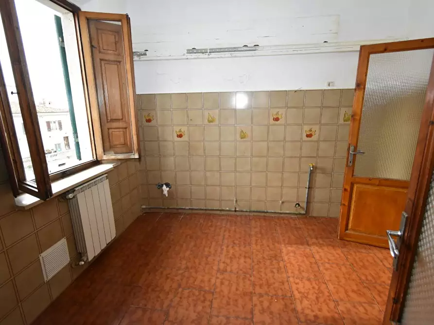 Immagine 13 di Appartamento in vendita  a San Giuliano Terme