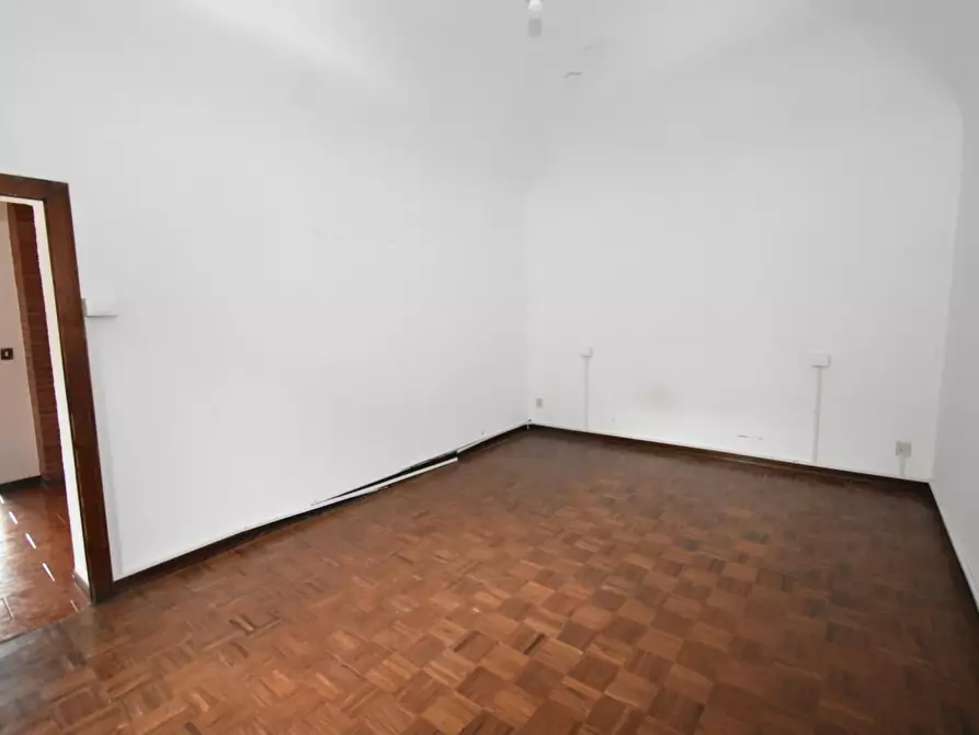 Immagine 9 di Appartamento in vendita  a San Giuliano Terme