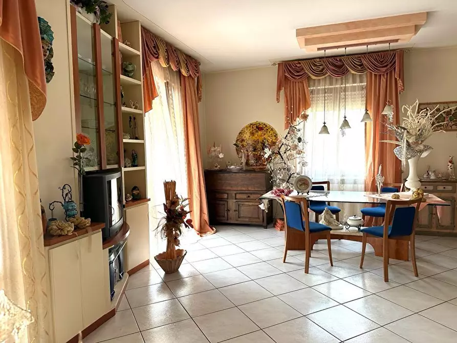 Immagine 9 di Appartamento in vendita  a Vinci