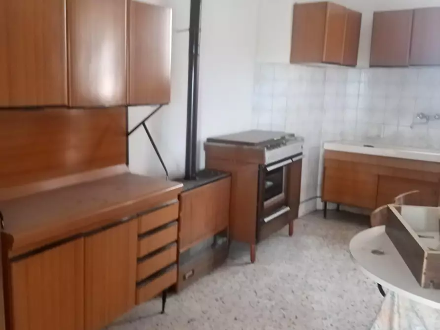 Immagine 4 di Porzione di casa in vendita  a Villafranca In Lunigiana