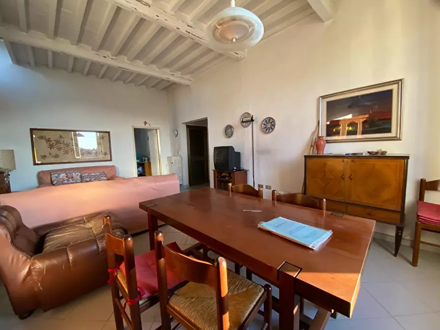 Immagine 11 di Appartamento in vendita  a Montelupo Fiorentino