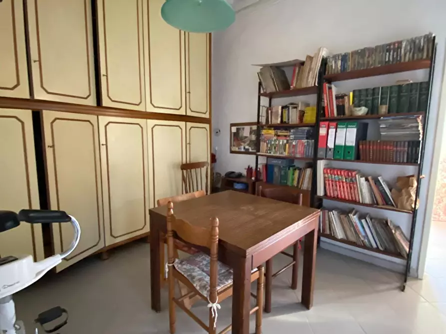 Immagine 19 di Appartamento in vendita  a Montelupo Fiorentino