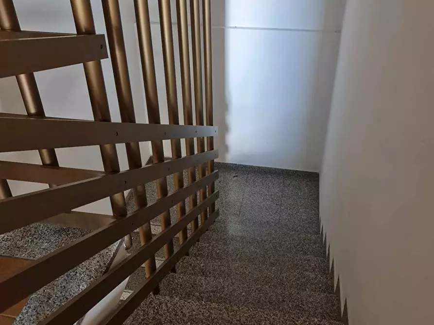 Immagine 6 di Ufficio in affitto  a Colle Di Val D'elsa