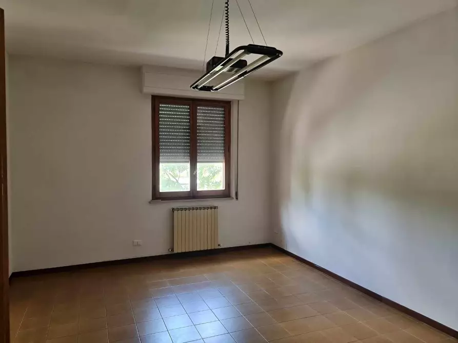 Immagine 8 di Ufficio in affitto  a Colle Di Val D'elsa