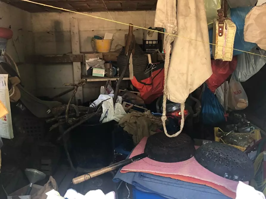 Immagine 20 di Casa semindipendente in vendita  a Massa