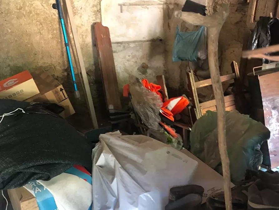 Immagine 18 di Casa semindipendente in vendita  a Massa