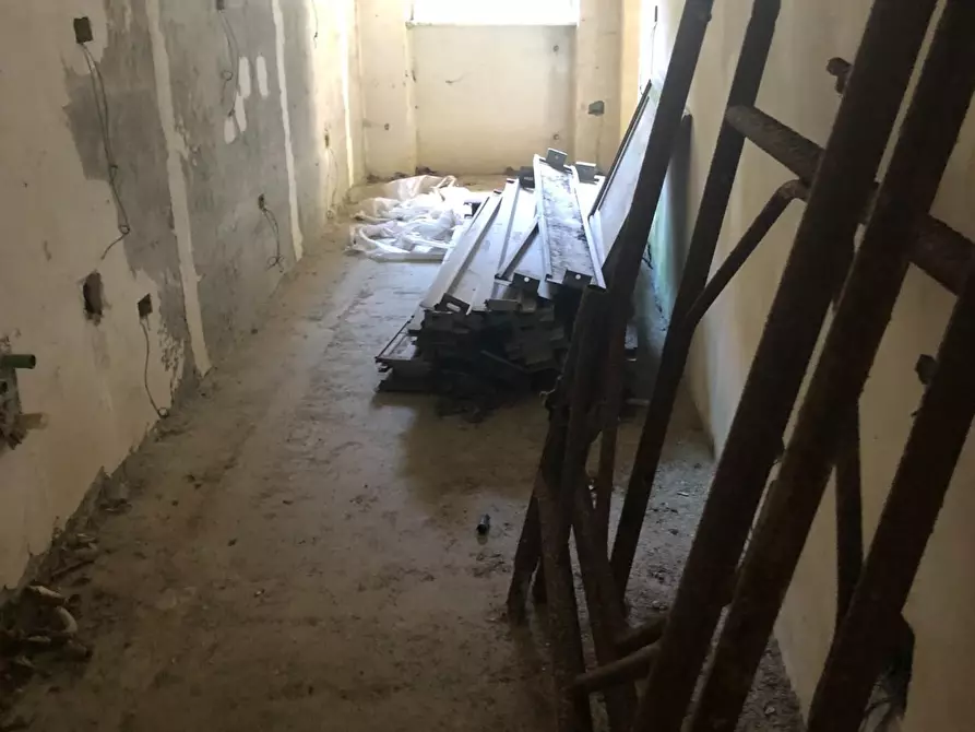 Immagine 7 di Casa semindipendente in vendita  a Massa