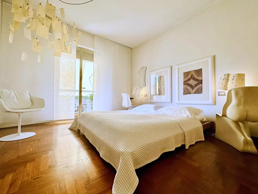 Immagine 21 di Mansarda in vendita  a Massa