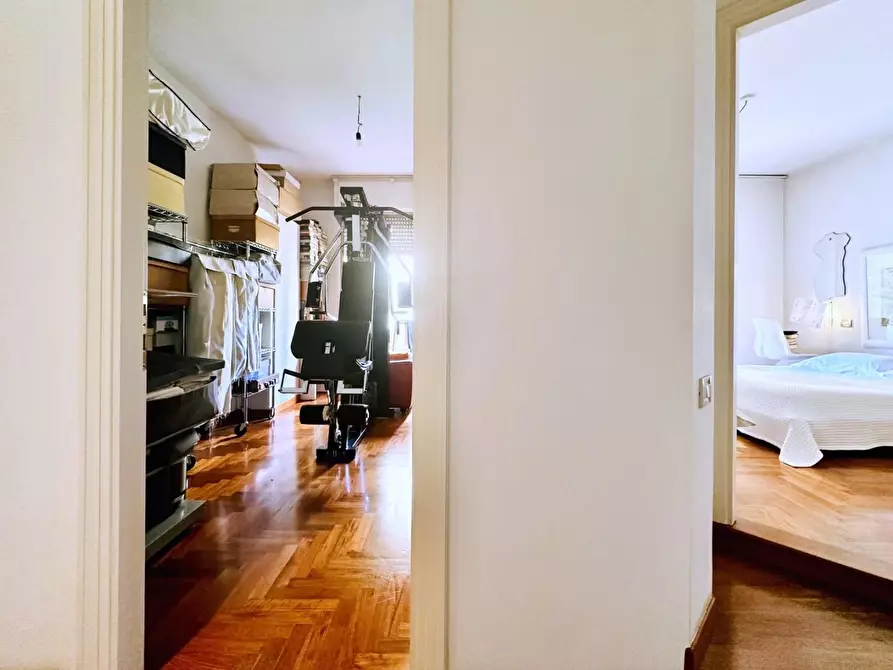 Immagine 18 di Mansarda in vendita  a Massa