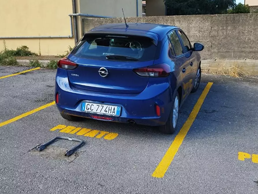 Immagine 1 di Garage in vendita  a Orbetello