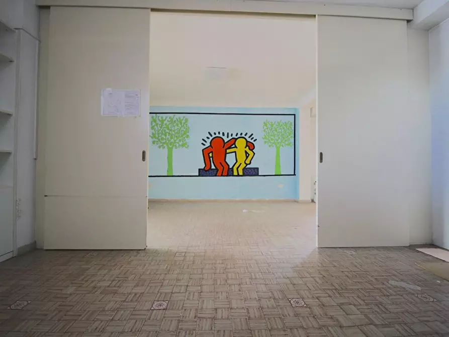 Immagine 14 di Locale commerciale in vendita  a Ponsacco