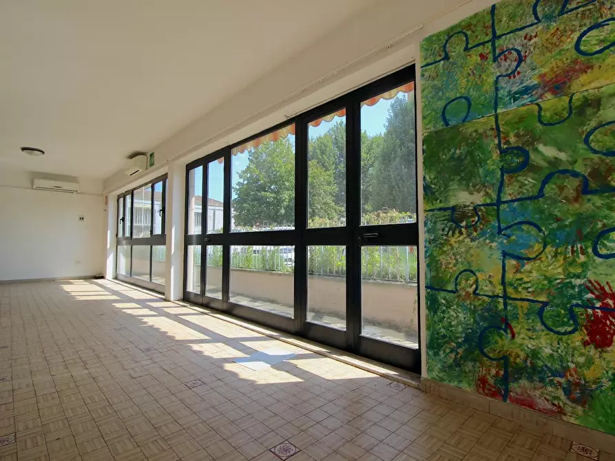 Immagine 2 di Locale commerciale in vendita  a Ponsacco