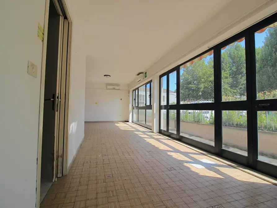 Immagine 3 di Locale commerciale in vendita  a Ponsacco