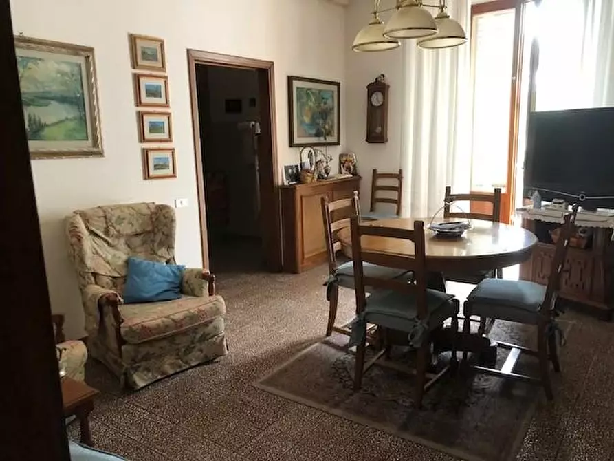 Immagine 6 di Appartamento in vendita  a Fucecchio