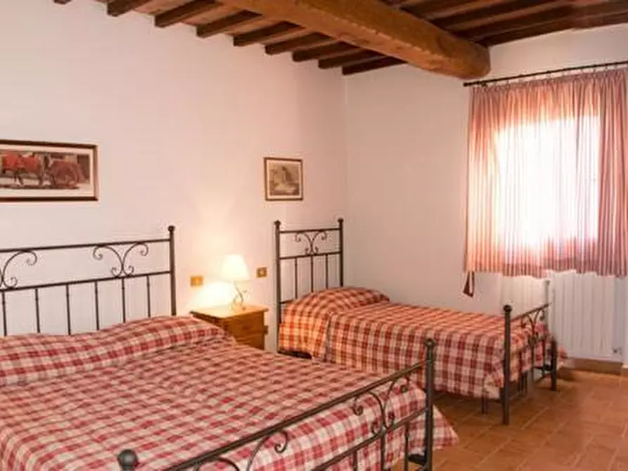 Immagine 8 di Casa colonica in vendita  a Volterra