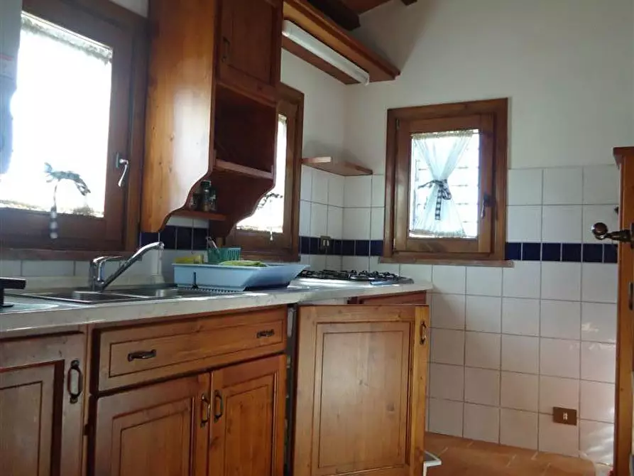 Immagine 7 di Casa colonica in vendita  a Volterra