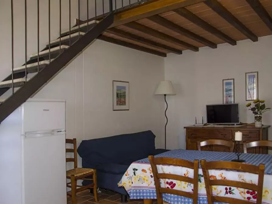 Immagine 14 di Casa colonica in vendita  a Volterra