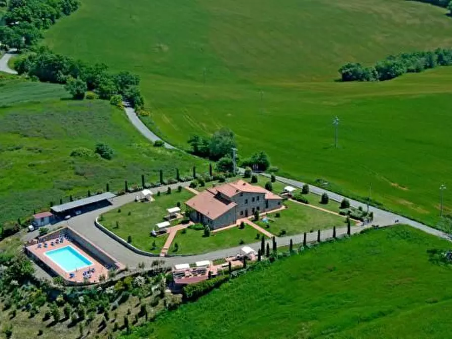 Immagine 2 di Casa colonica in vendita  a Volterra