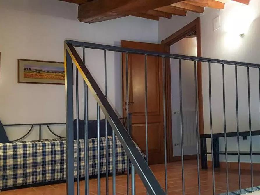 Immagine 12 di Casa colonica in vendita  a Volterra