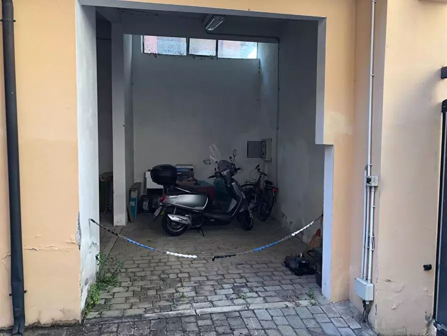 Immagine 7 di Appartamento in affitto  a Pisa