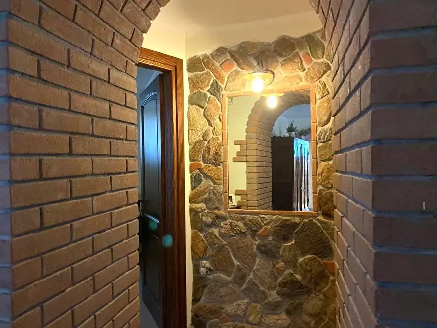 Immagine 12 di Casa semindipendente in vendita  a Massa