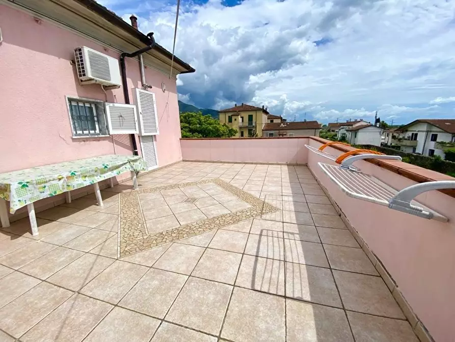 Immagine 14 di Casa semindipendente in vendita  a Massa