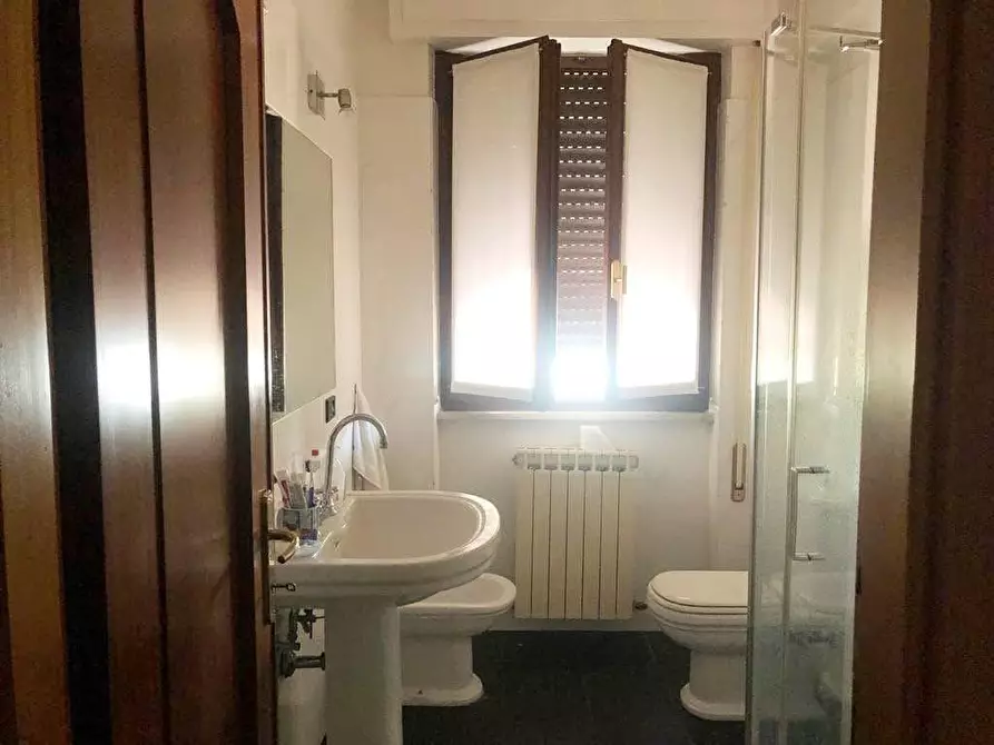 Immagine 2 di Mansarda in vendita  a Massa