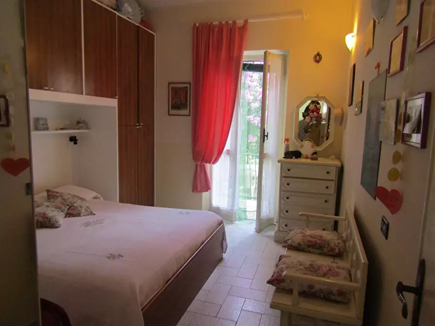 Immagine 13 di Porzione di casa in vendita  a Ameglia