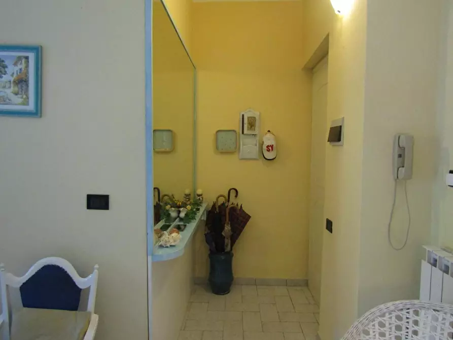 Immagine 8 di Porzione di casa in vendita  a Ameglia