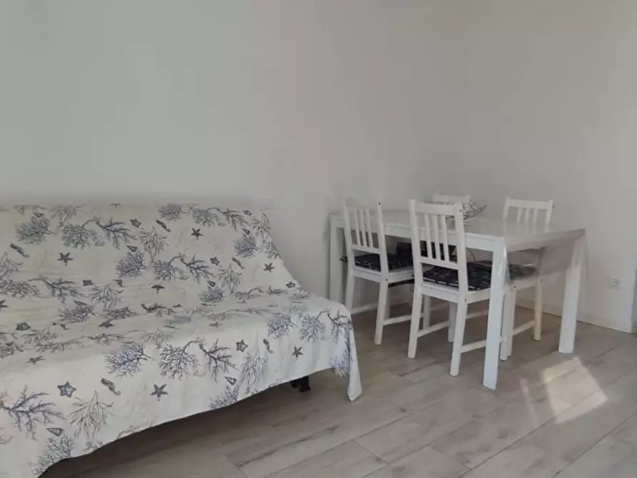 Immagine 7 di Appartamento in affitto  a Massa