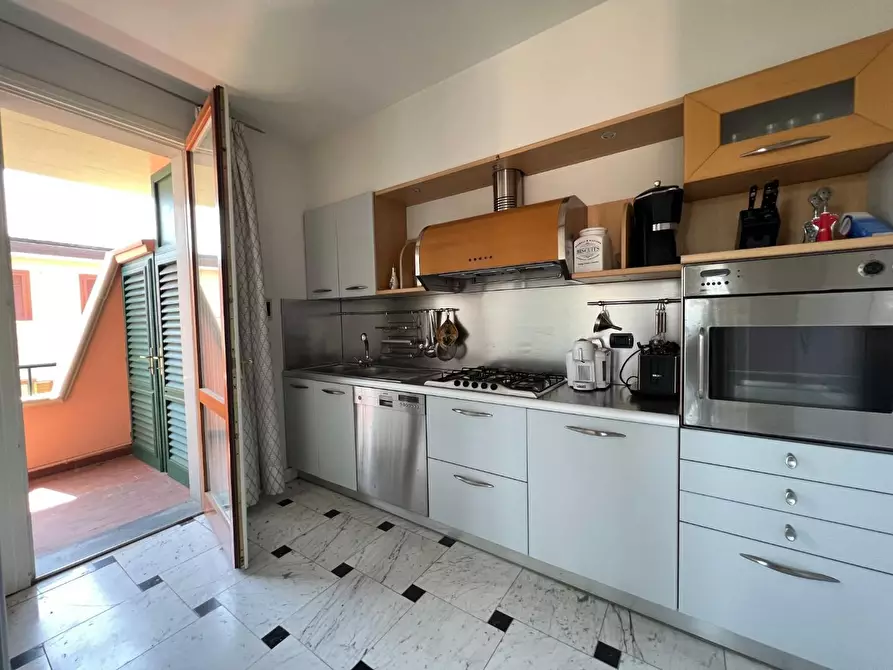 Immagine 10 di Mansarda in vendita  a Empoli