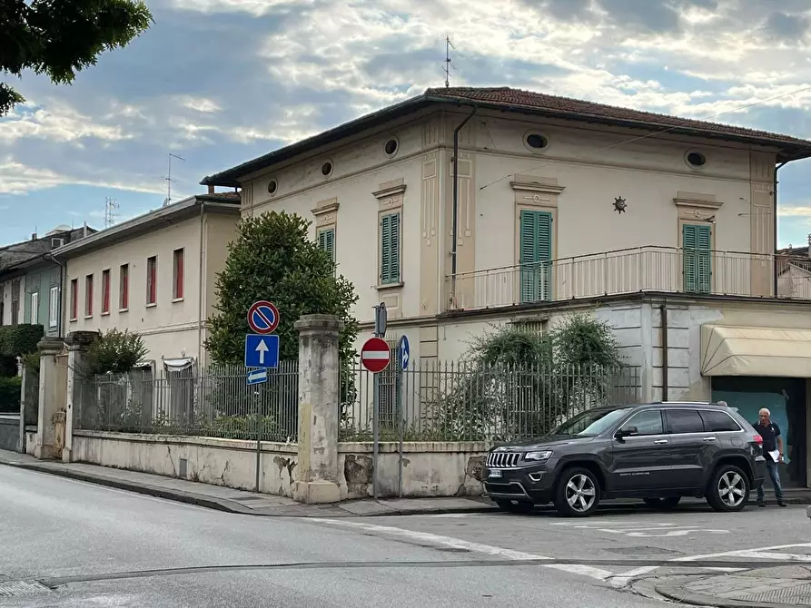 Immagine 1 di Casa indipendente in vendita  a Santa Croce Sull'arno